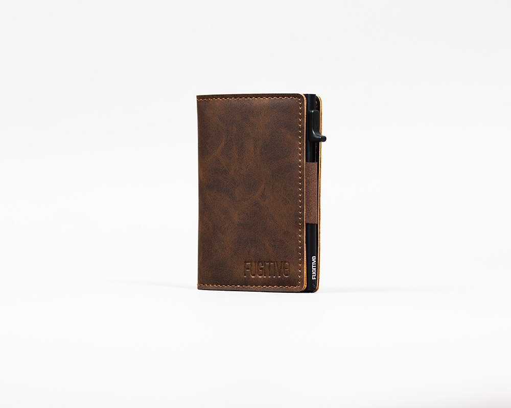 BILLETERA BRAGI COMPARTIMIENTO AIRTAG BROWN