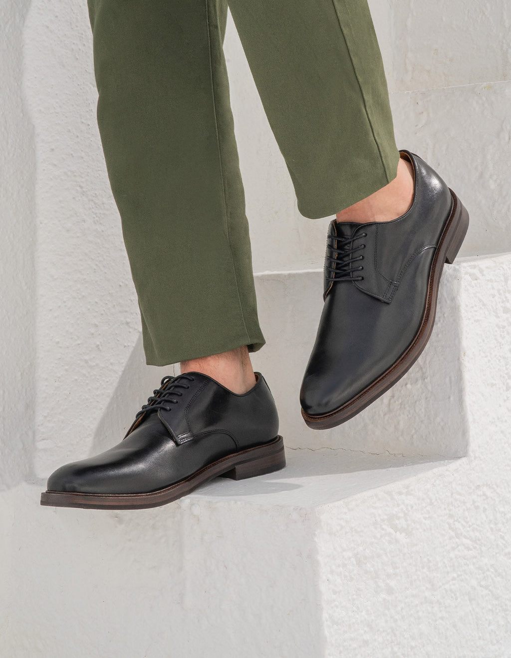 ZAPATOS HOMBRE CUERO DELFTOWN-0-02 NEGRO