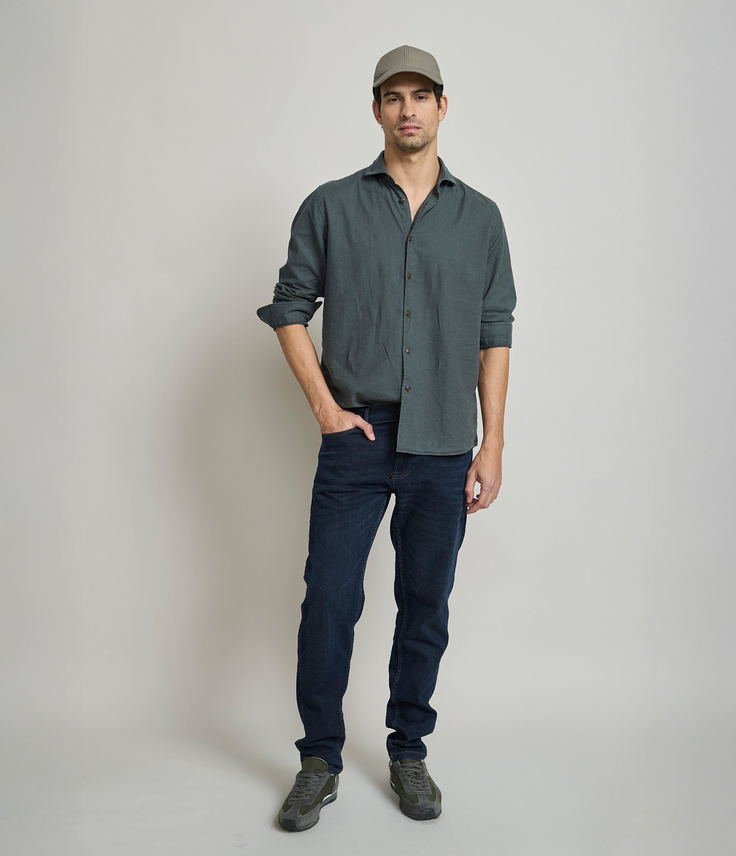 Camisa Hombre Silven M/Larga Verde Oscuro